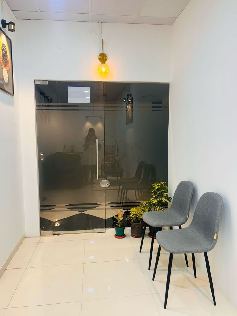 Kanchan Ralekar Award winning Psychologist and Relationship Therapist in Mumbai